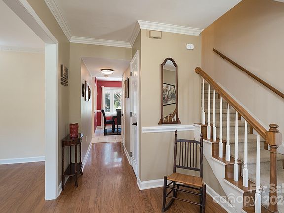 5th image of 6323 Willow Run Dr