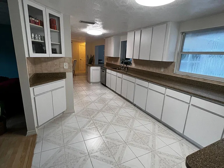 4038 Prado Dr — Photo 13