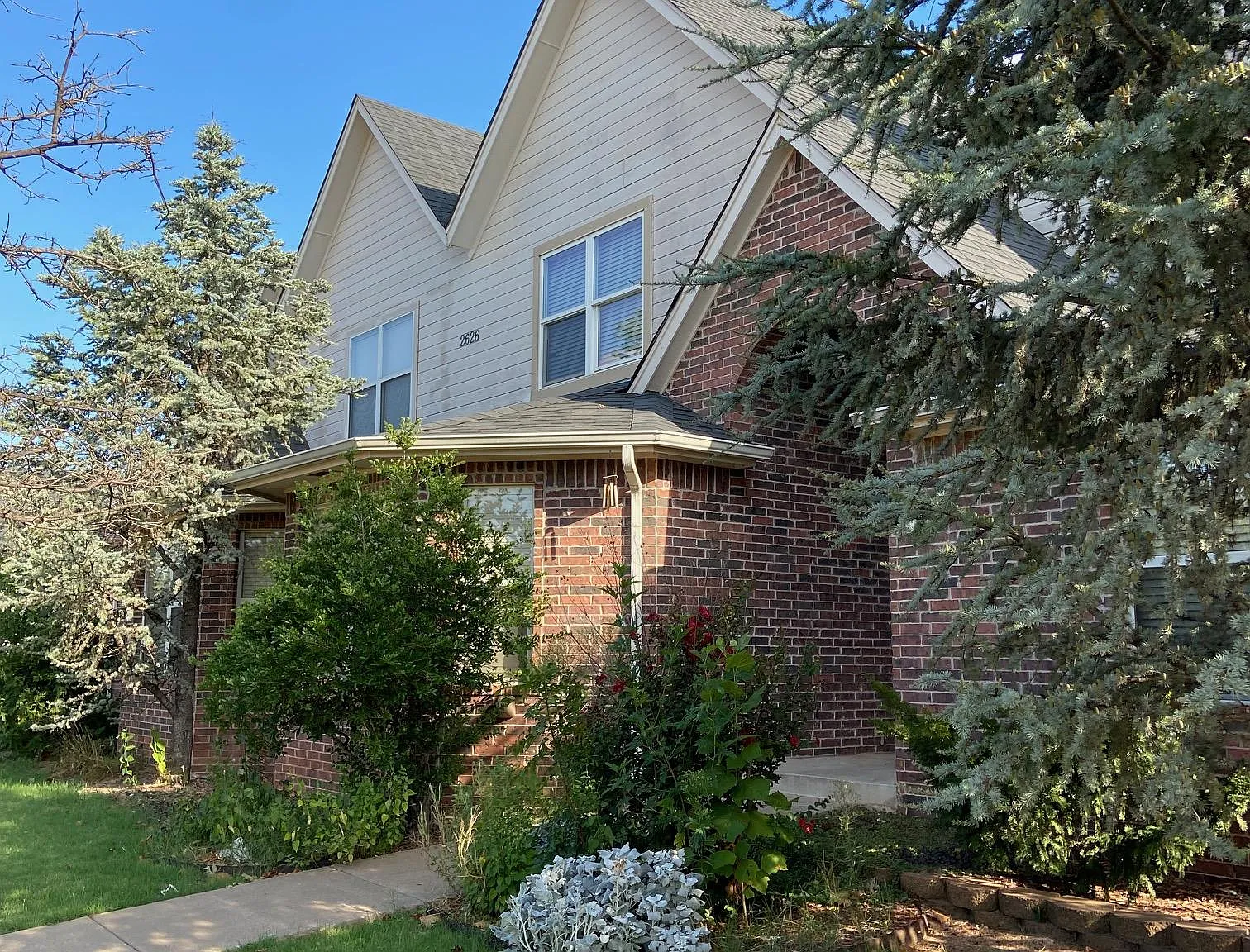 3 bed, 1420 sqft, $1,595 — Photo 1