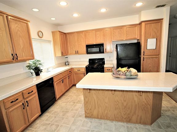 3rd image of 1956 Taramea Ln