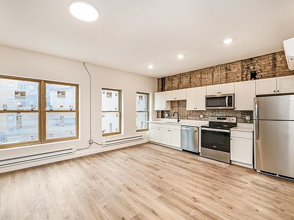 4th image of 2577 N Downer Ave #212