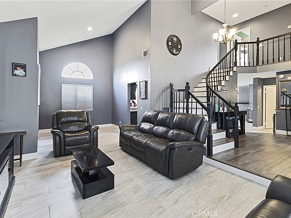 2nd image of 5703 Evergem Ave