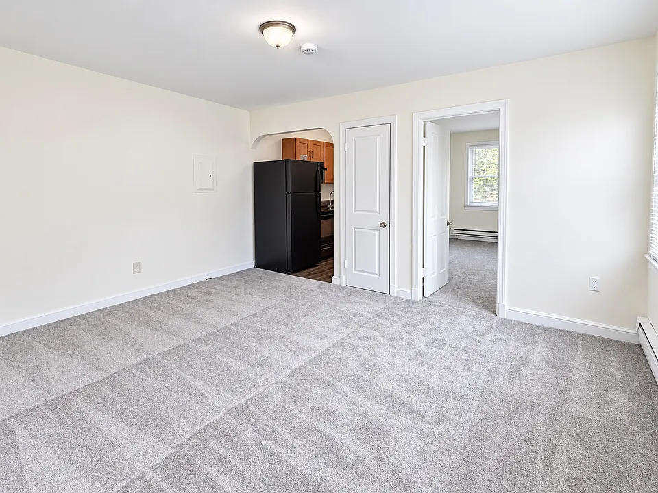 4916 Nash St NE #7