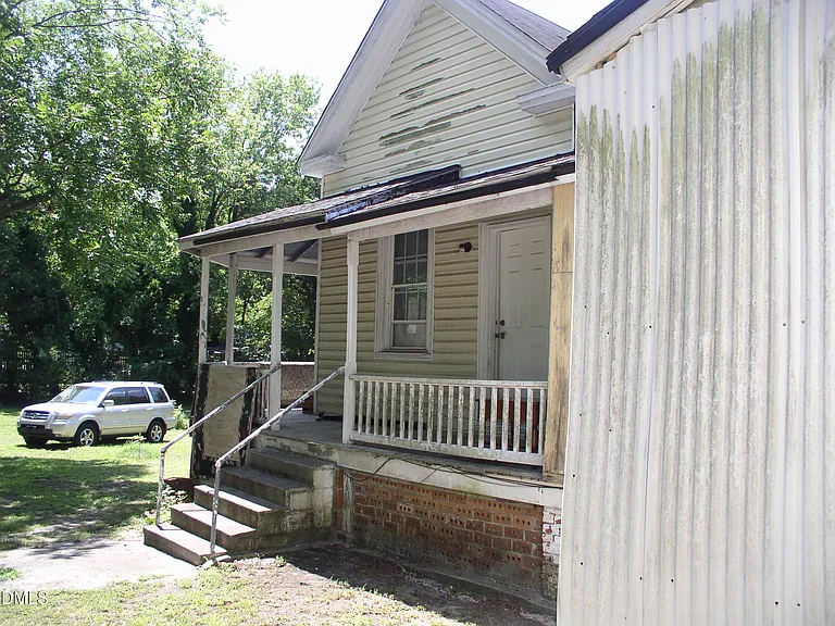 332 Rowland St — Photo 30