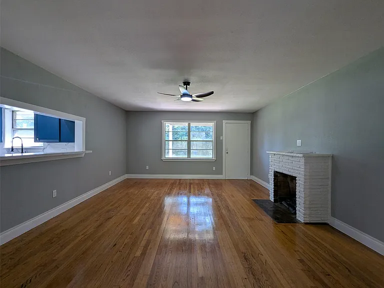 12633 Arp St — Photo 6