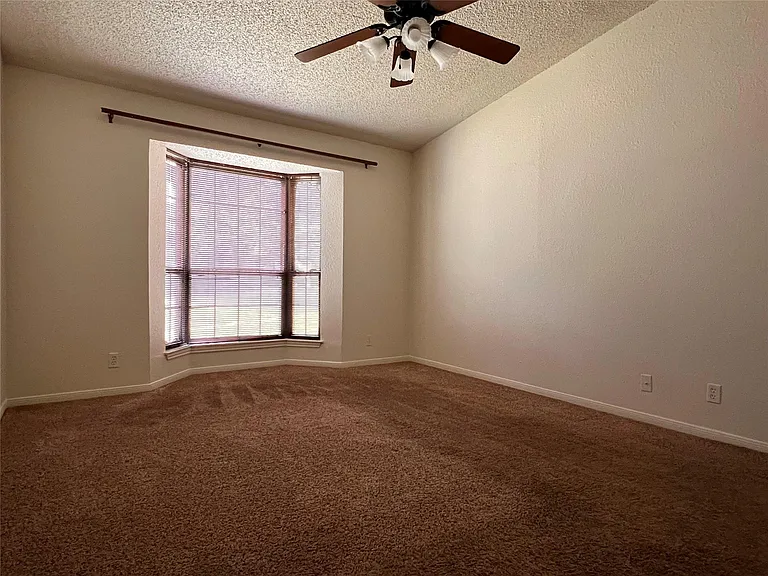 1601 Faro Dr #1304 — Photo 9