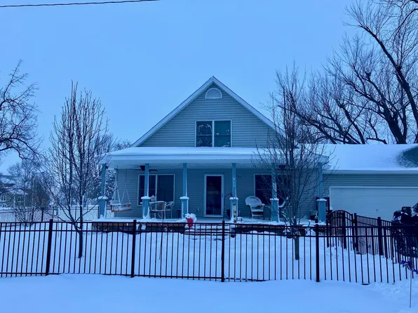 811 Polk St, Sheldahl, IA 50243