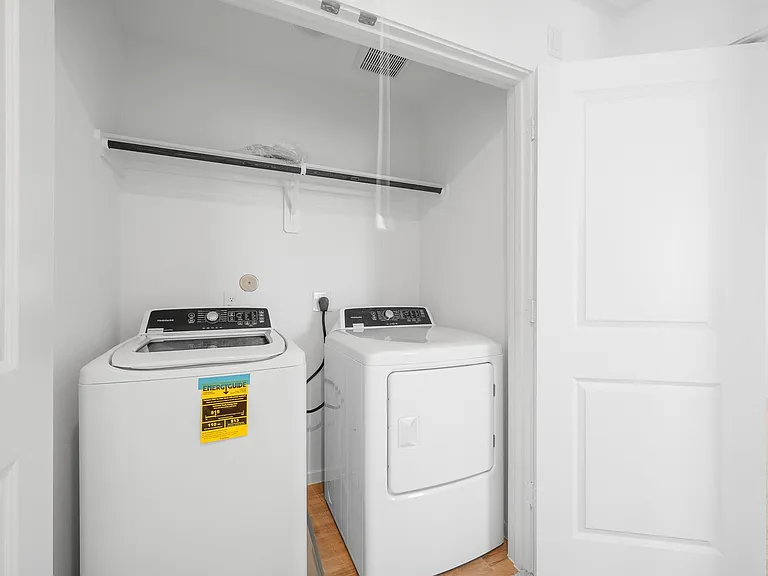 1102 Rustic Willow Dr — Photo 32