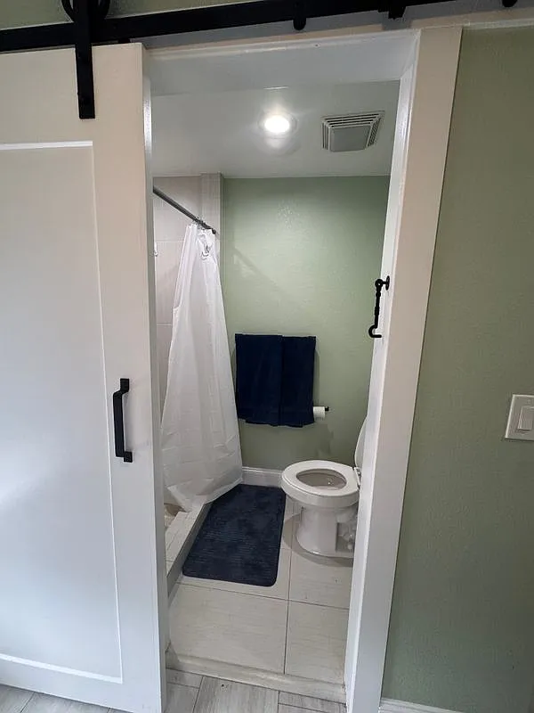 1 bed, 1.0 bath, 500 sqft, $1,350 — Photo 3