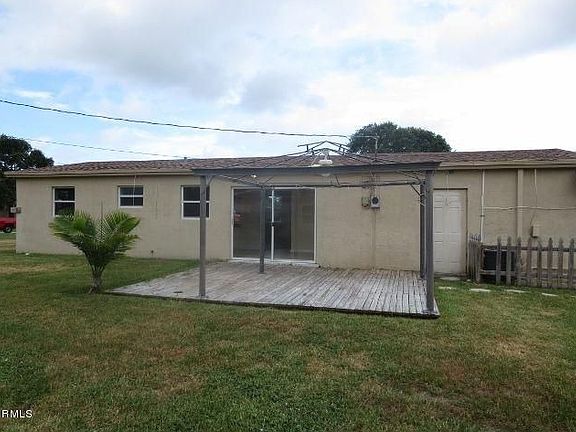 5th image of 1571 Woodland Ave