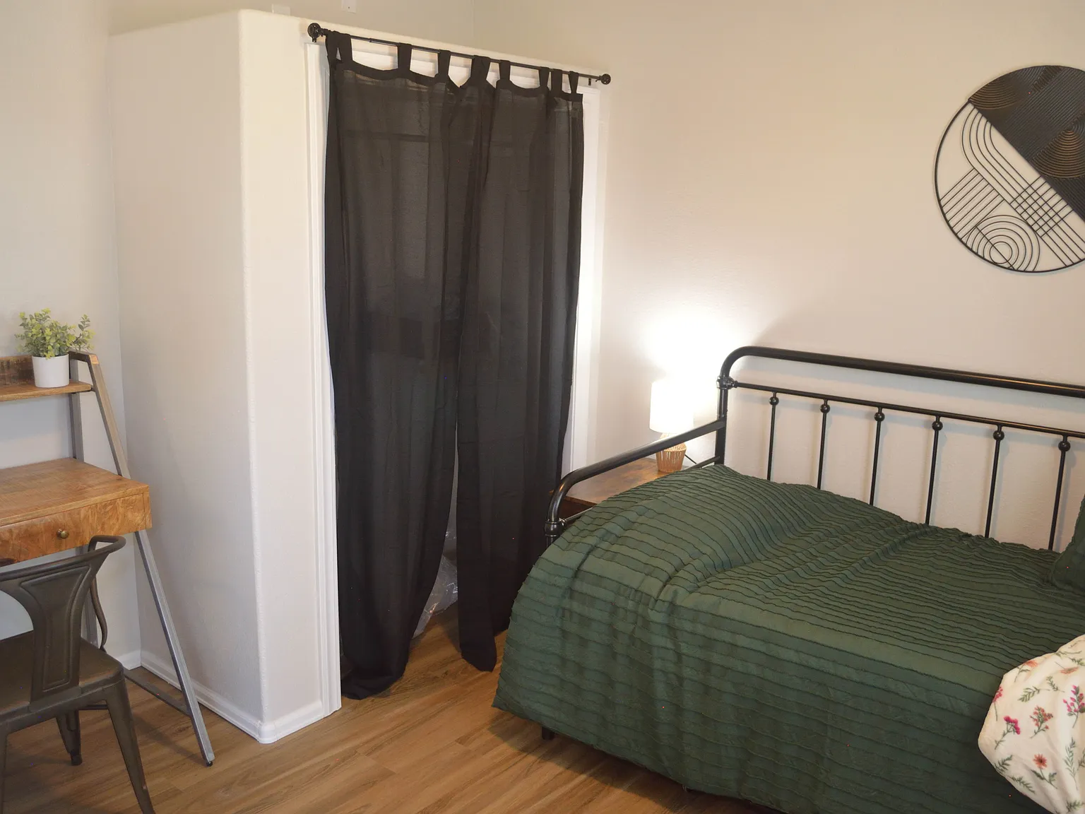 618 Hudson Bay Dr — Photo 4