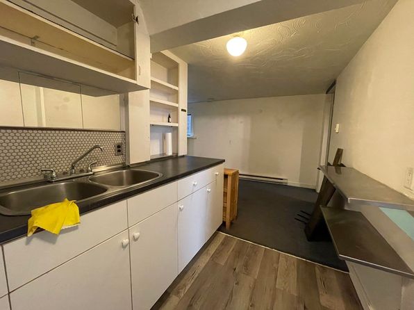 2 bedroom rental in Vancouver — photo 4