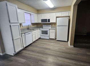 931 Mulberry St, Belton, MO 64012