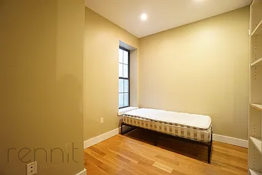 Rented by Rennit Inc.