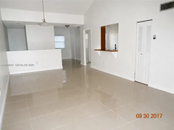 4970 NW 97th Pl #309, Doral, FL 33178