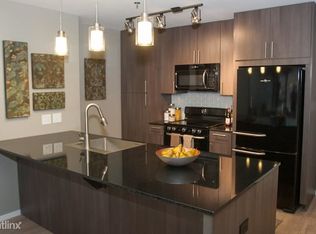 234 W Scott St, Chicago, IL 60610