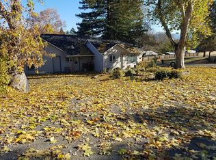 1801 NW Burns Ave, Grants Pass, OR 97526