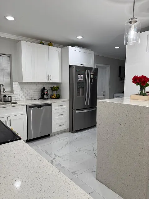4 bed, 2450 sqft, $4,000 — Photo 3