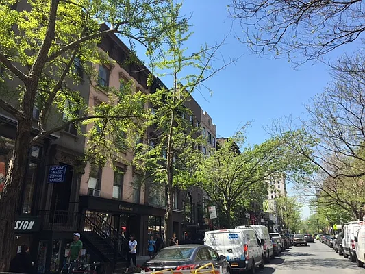 Rented by Douglas Elliman | media 6