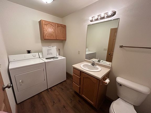 5th image of 3335 Southridge Dr #3