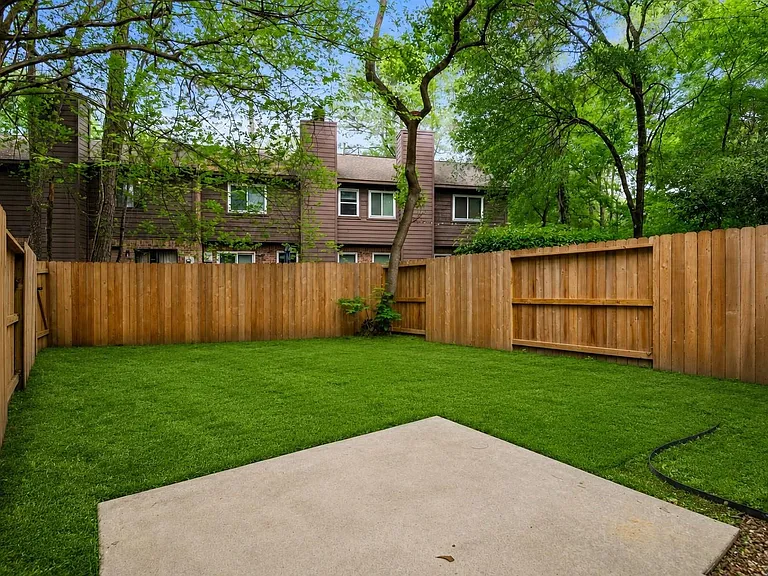 13 E Willowwood Ct — Photo 28