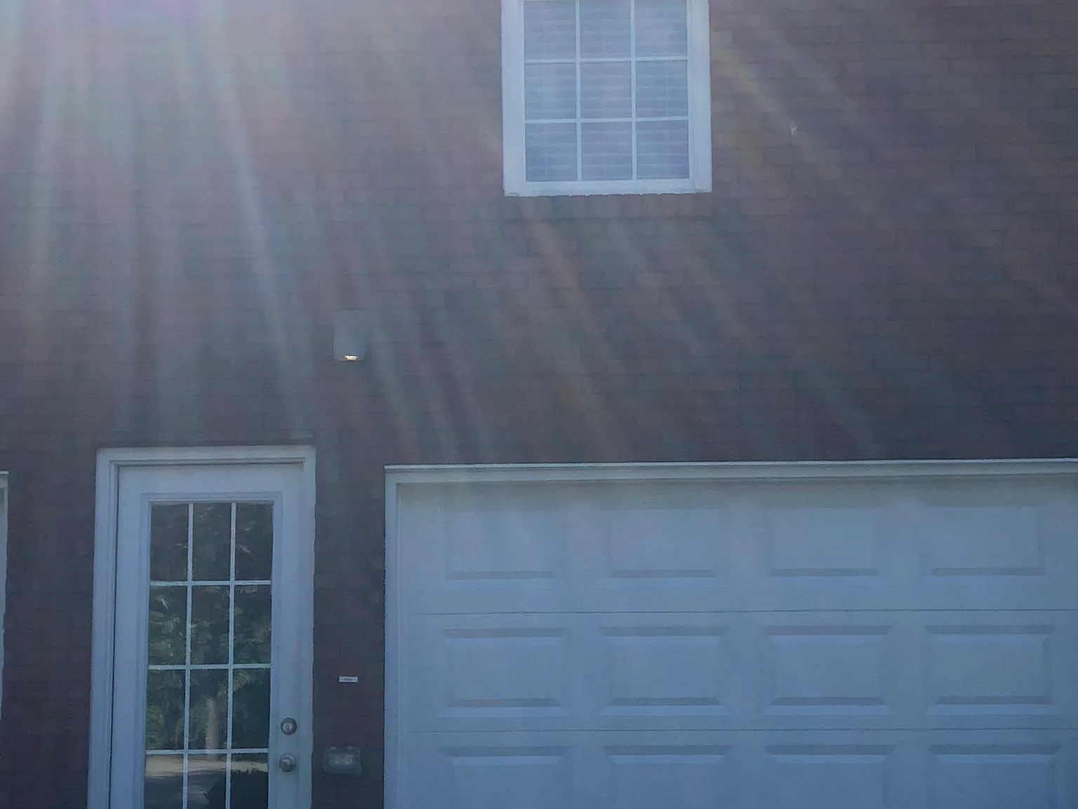 120 Manor Dr — Photo 2