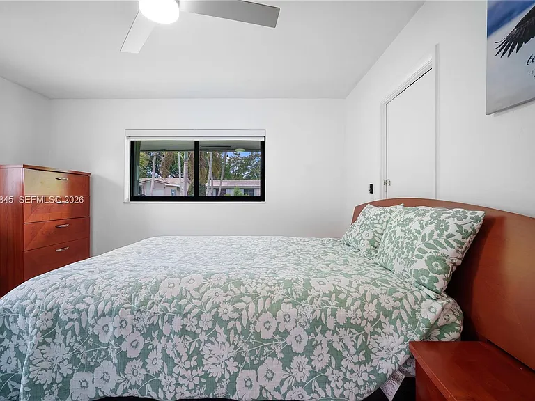 4241 NW 9th Ct #EFFICIENCY — Photo 7
