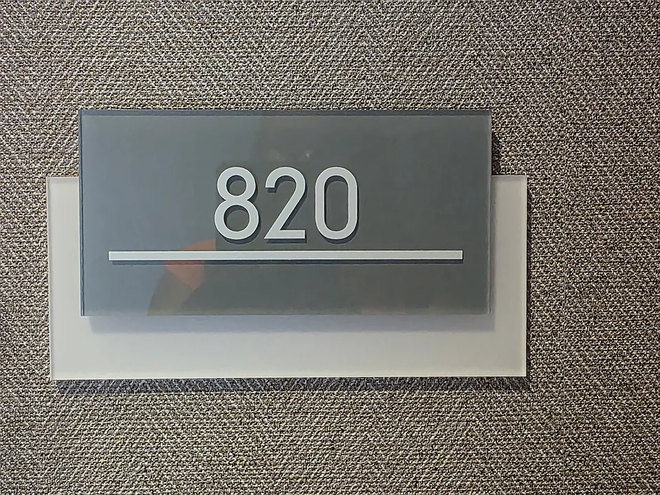 252 N Christopher Columbus Blvd #820