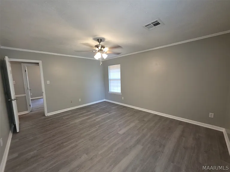 744 Ledyard Pl — Photo 19