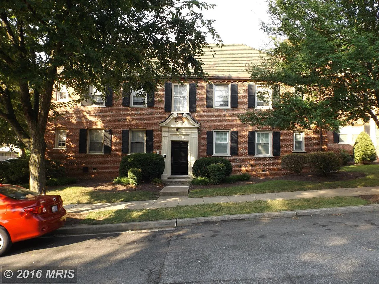 2100 Suitland Ter SE APT 202 photo 1