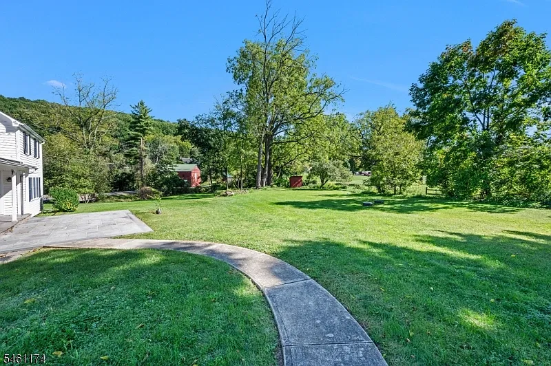 3 bed, 1.5 bath, $3,000 — Photo 4
