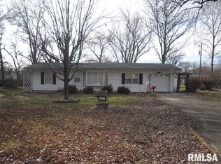 62 Ridge Rd, Centralia, IL 62801