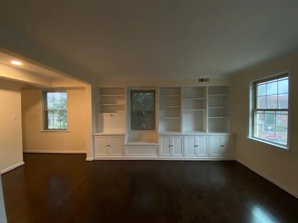 509 Bashford La, Alexandria, VA 22314