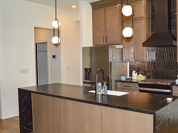 5th image of 4101 Uhl Drive