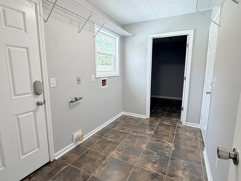 123 Seabreeze Cir — Photo 65