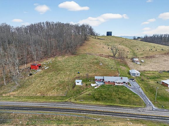 4th image of 1729 Whitetop Rd