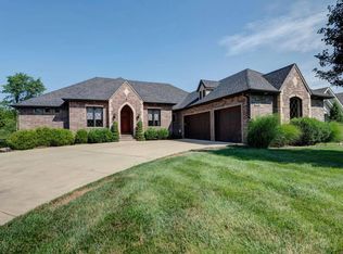 1159 W Ward Pkwy, Springfield, MO 65810