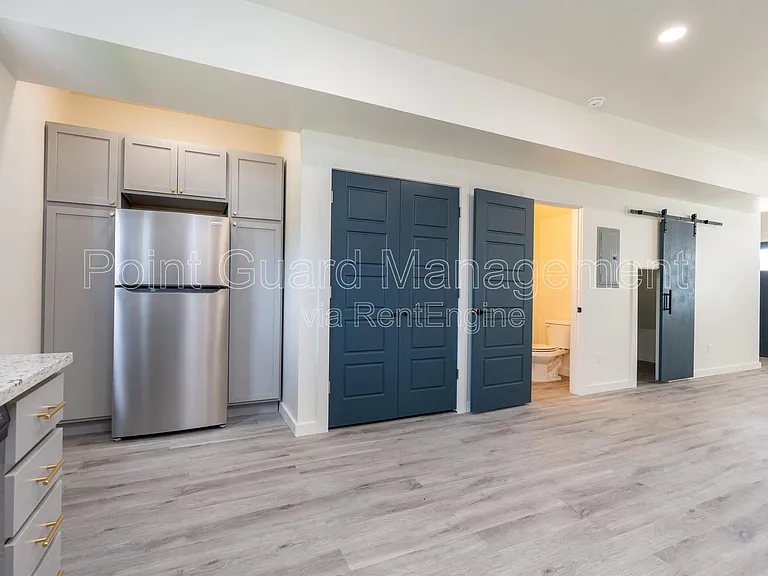 2885 N Oliver St — Photo 43