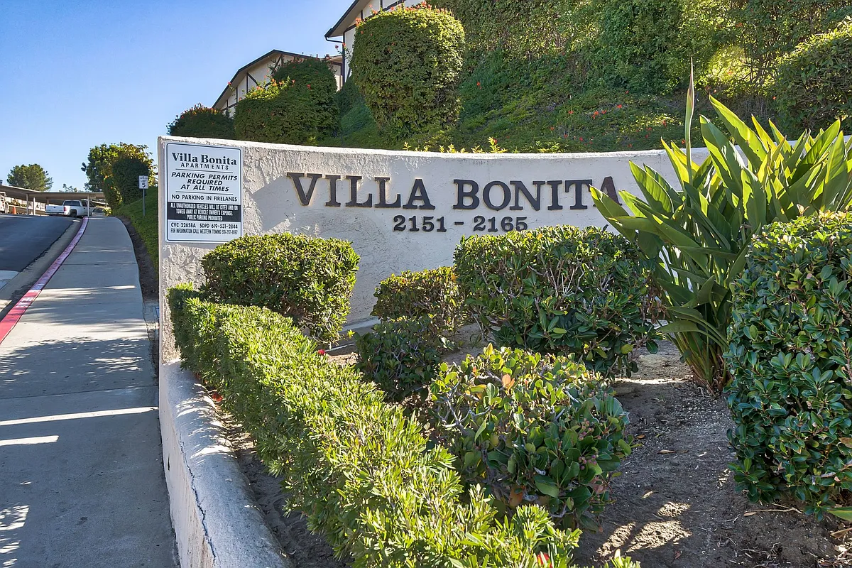 Building Photo - Villa Bonita
