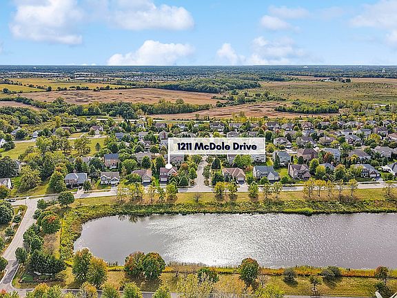 3rd image of 1211 McDole Dr