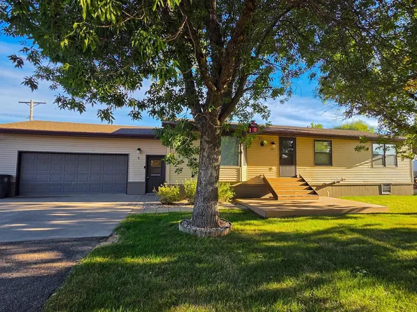 401 Moore Ave NE, Berthold, ND 58718