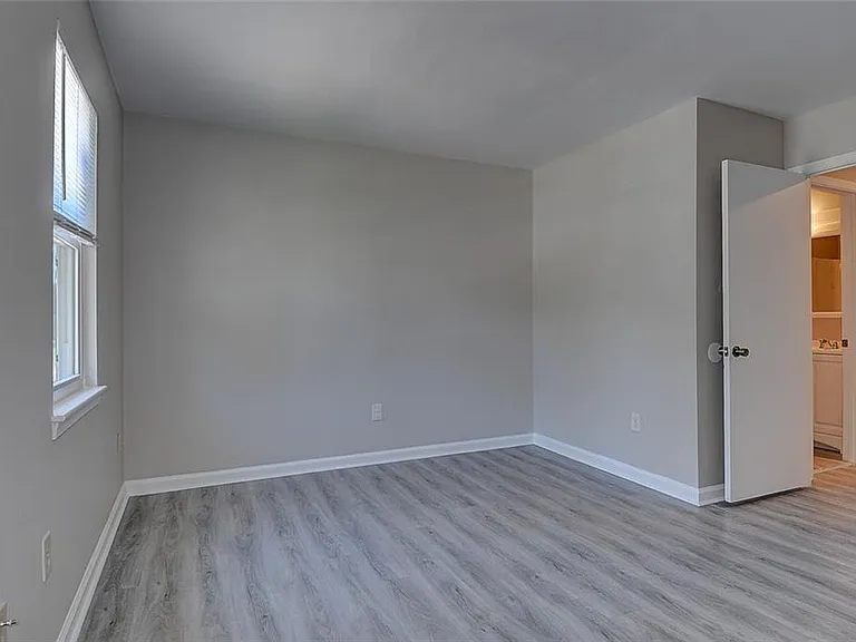 657 Aubrey Dr — Photo 11