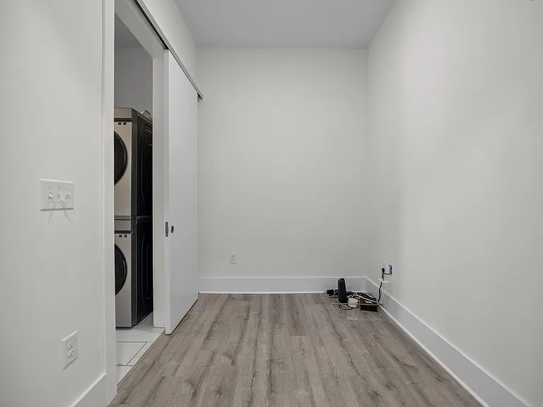 2441 Campus Shore Dr #109-A — Photo 15