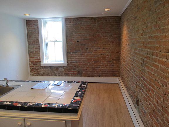 2nd image of 724 N 5th Ave APT E