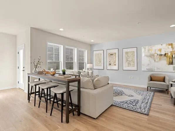 15 Mason Way #73, Woburn, MA 01801