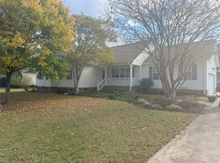2802 Ruth Evans Dr, Grimesland, NC 27837