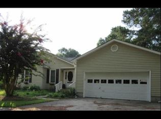 914 Williams Rd, New Bern, NC 28562