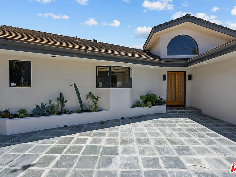 3665 Alta Mesa Dr — Photo 6