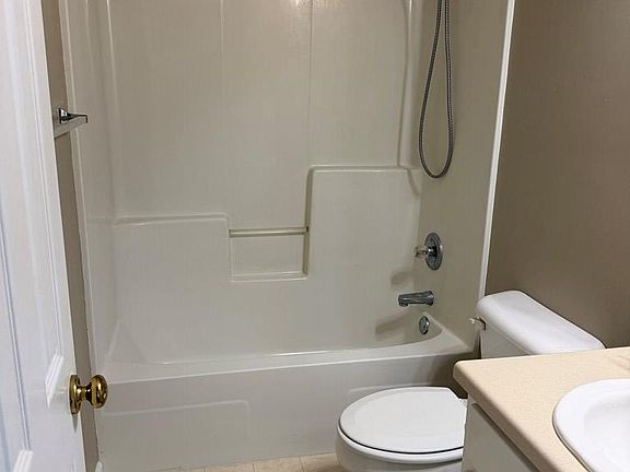 5th image of 108 Brittany Dr