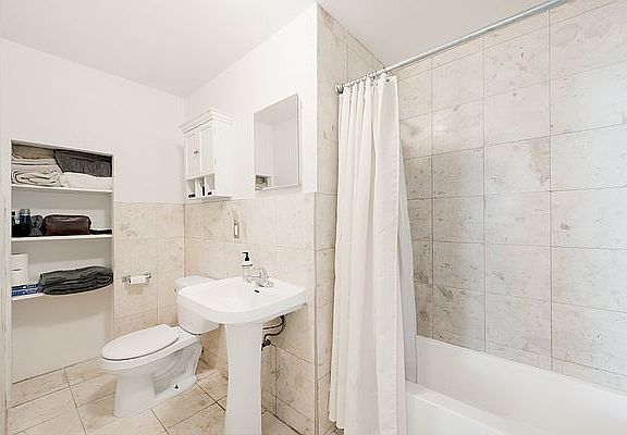 3rd image of 339 W 20th St APT 3F
